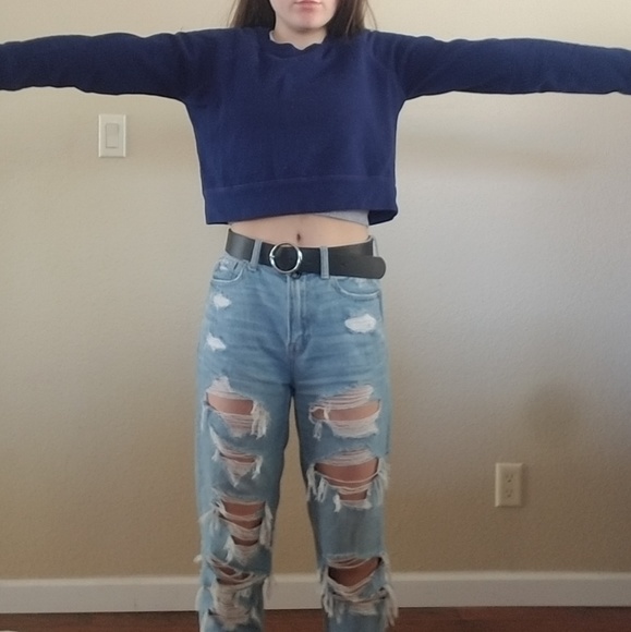 Navy Blue Forever 21 cropped sweatshirt - Picture 2 of 3